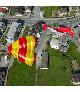 beamer 3 emergency parachute of the brand nova in action